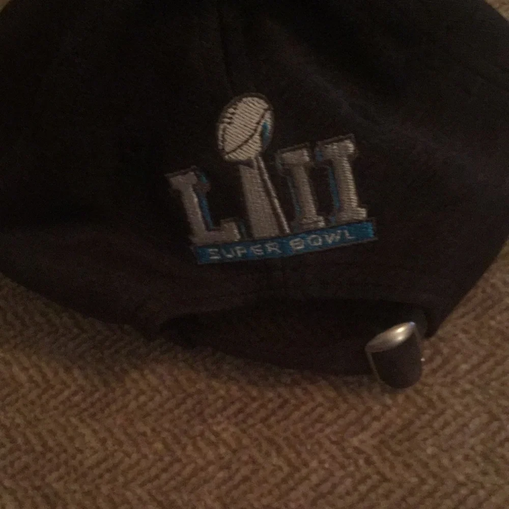 Eagles hat - Picture 2 of 7